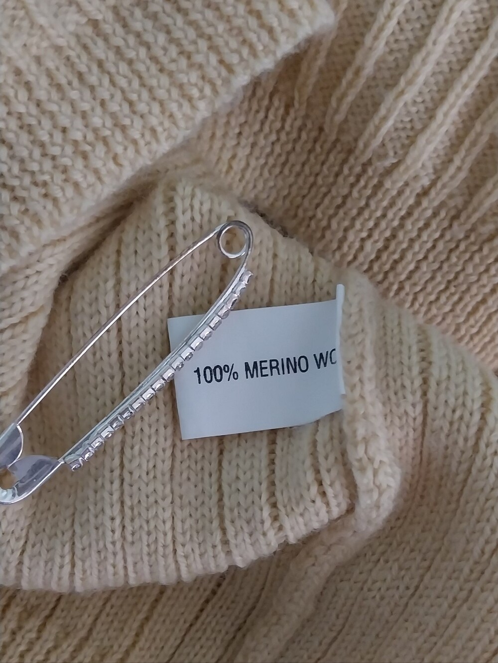 💯% Wool Ribbed Long-Sleeve Sweater - Picture 8 of 9